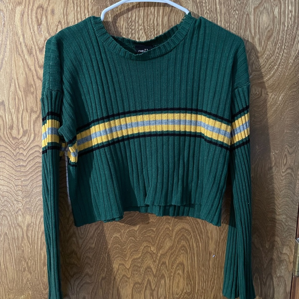 Cropped sweater